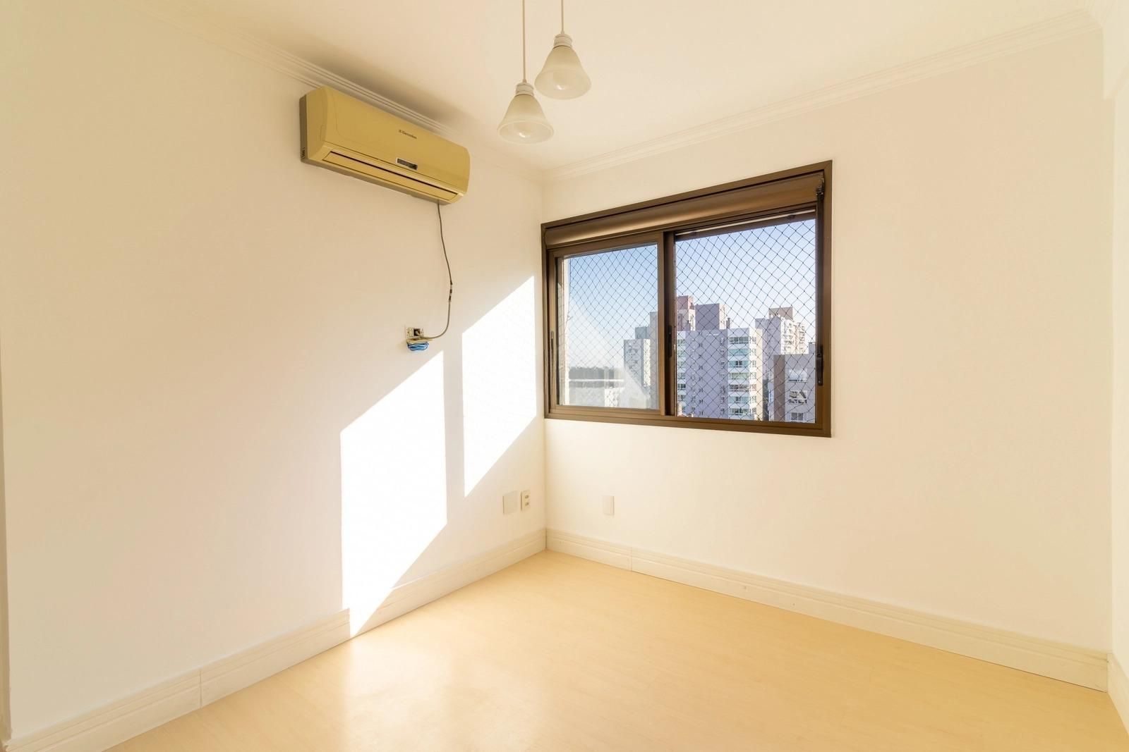 Apartamento 3 dormitórios no Passo D'Areia
