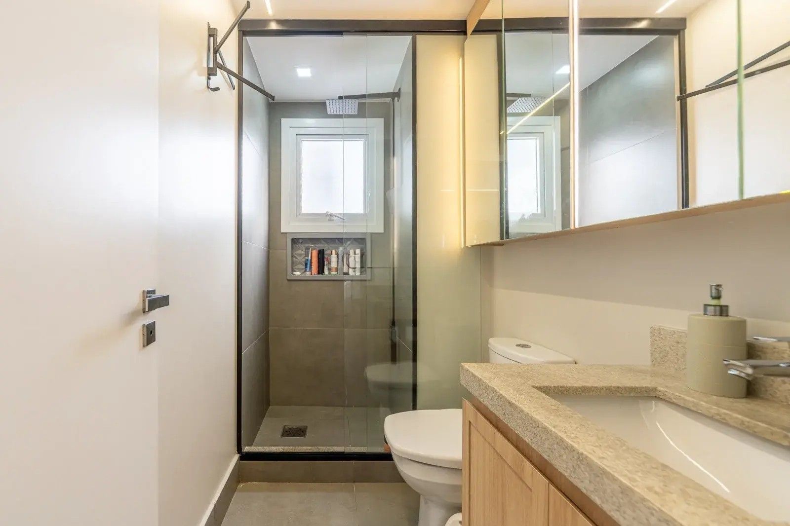Apartamento à venda com 3 quartos, 81m² - Foto 13