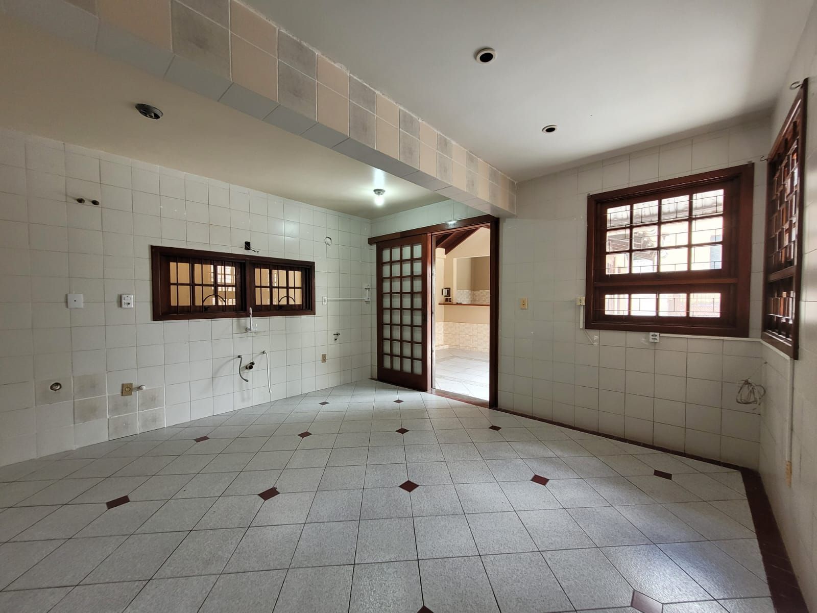 Casa à venda com 4 quartos, 365m² - Foto 36