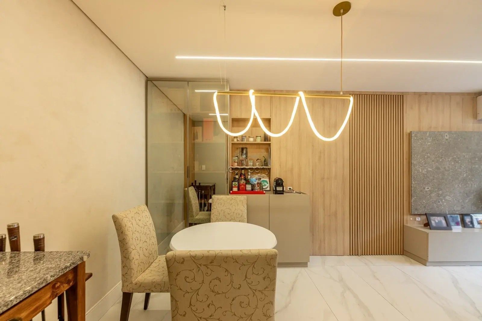 Apartamento à venda com 3 quartos, 81m² - Foto 4