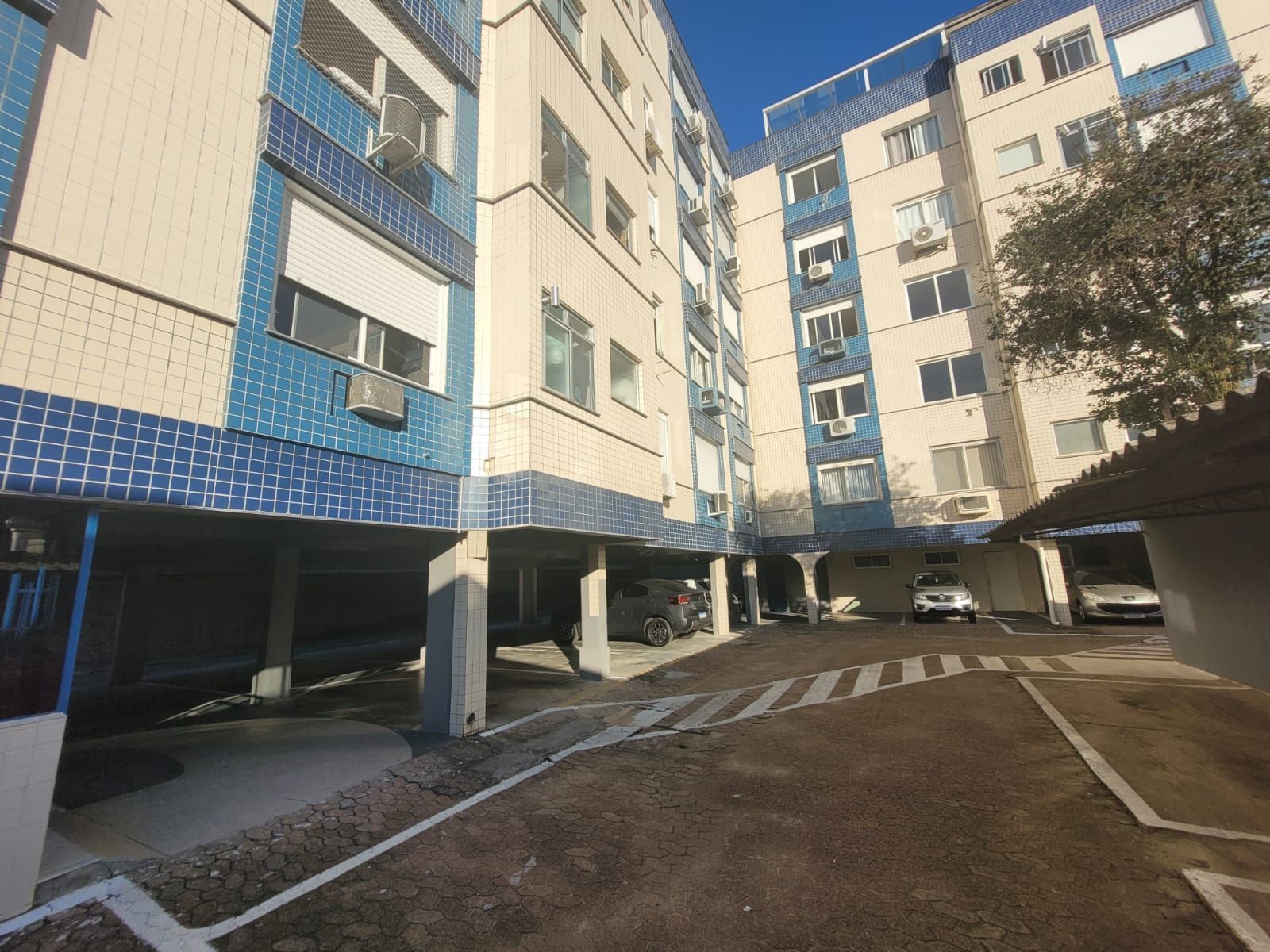 Apartamento à venda com 2 quartos, 64m² - Foto 18