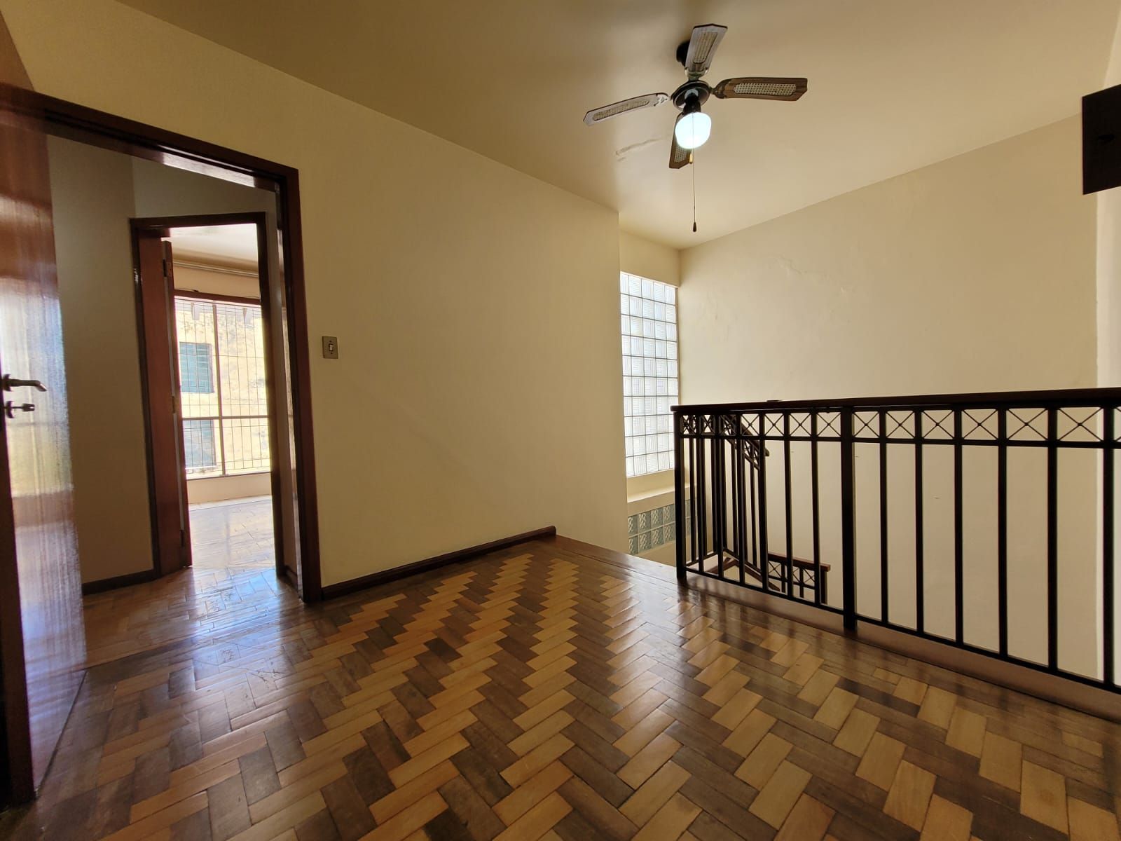 Casa à venda com 4 quartos, 365m² - Foto 18