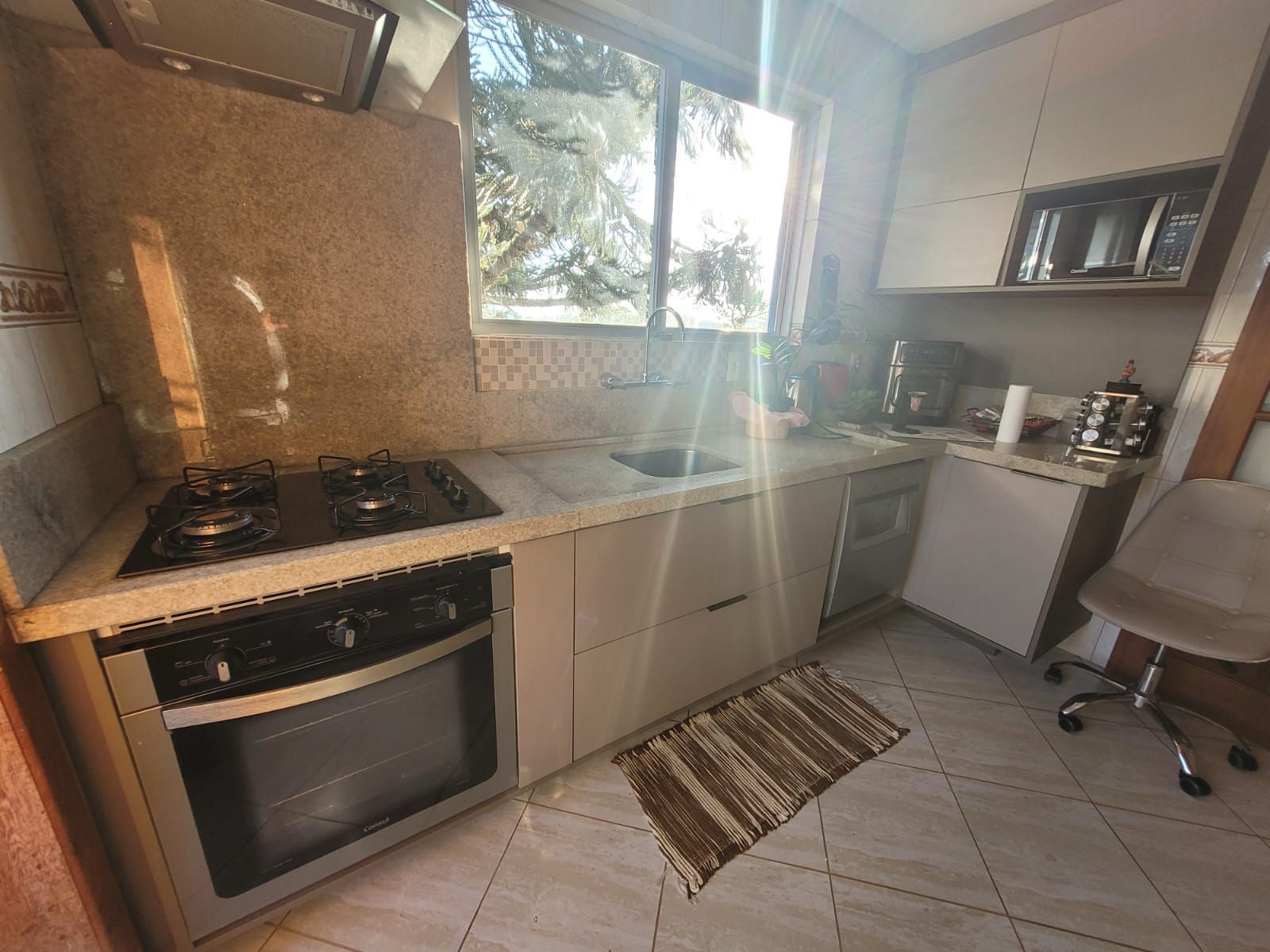 Apartamento à venda com 2 quartos, 64m² - Foto 7