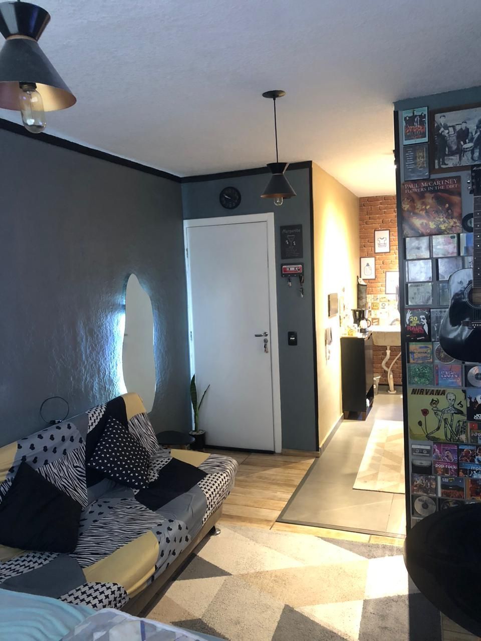 Apartamento térreo com 01 dormitórios e com 02 vagas por proprietário