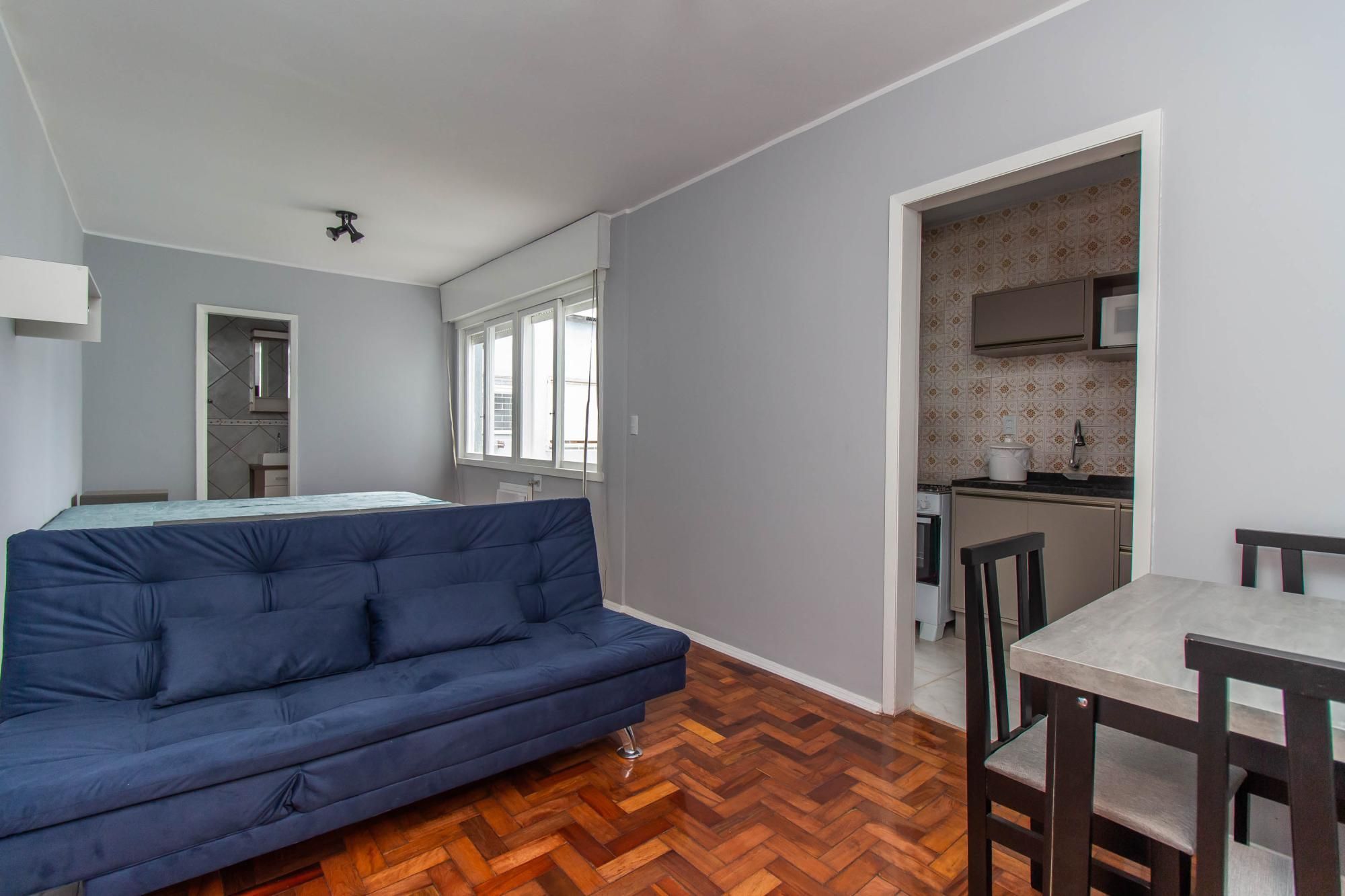 Apartamento à venda com 32m² no bairro Passo d'Areia em Porto Alegre