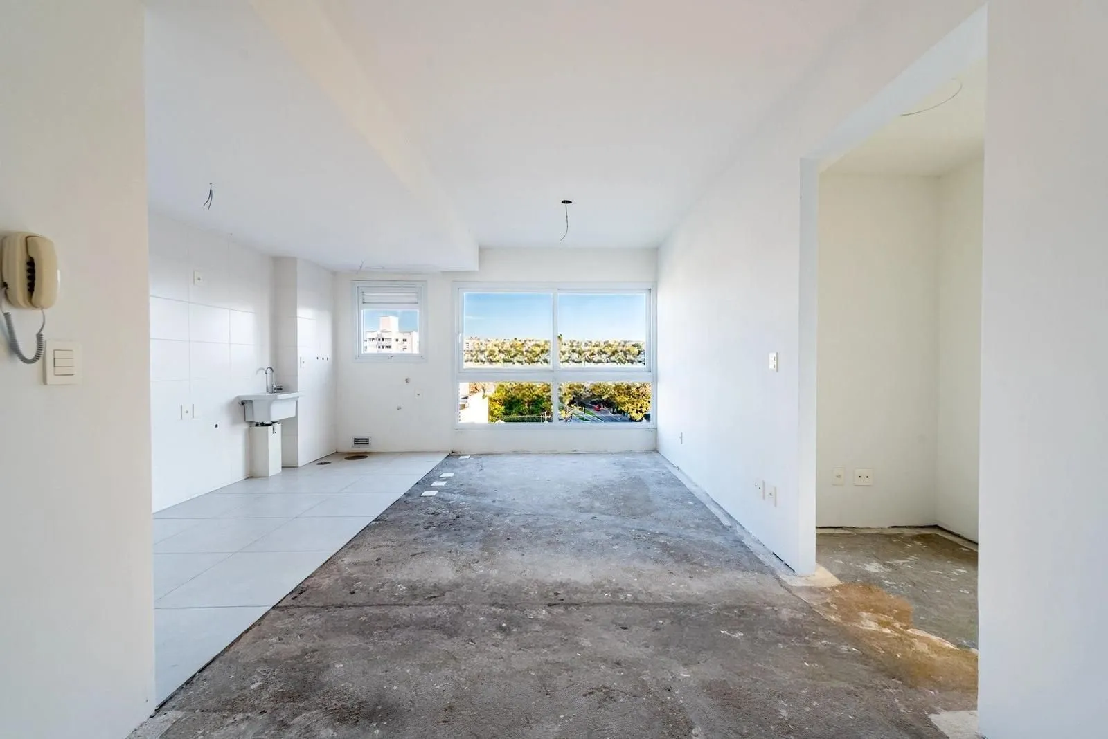 Apartamento com 63m², 2 dormitórios no bairro Menino Deus em Porto Alegre para Comprar