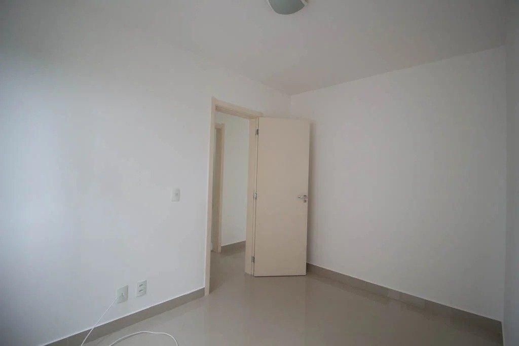 Apartamento à venda com 2 quartos, 45m² - Foto 18