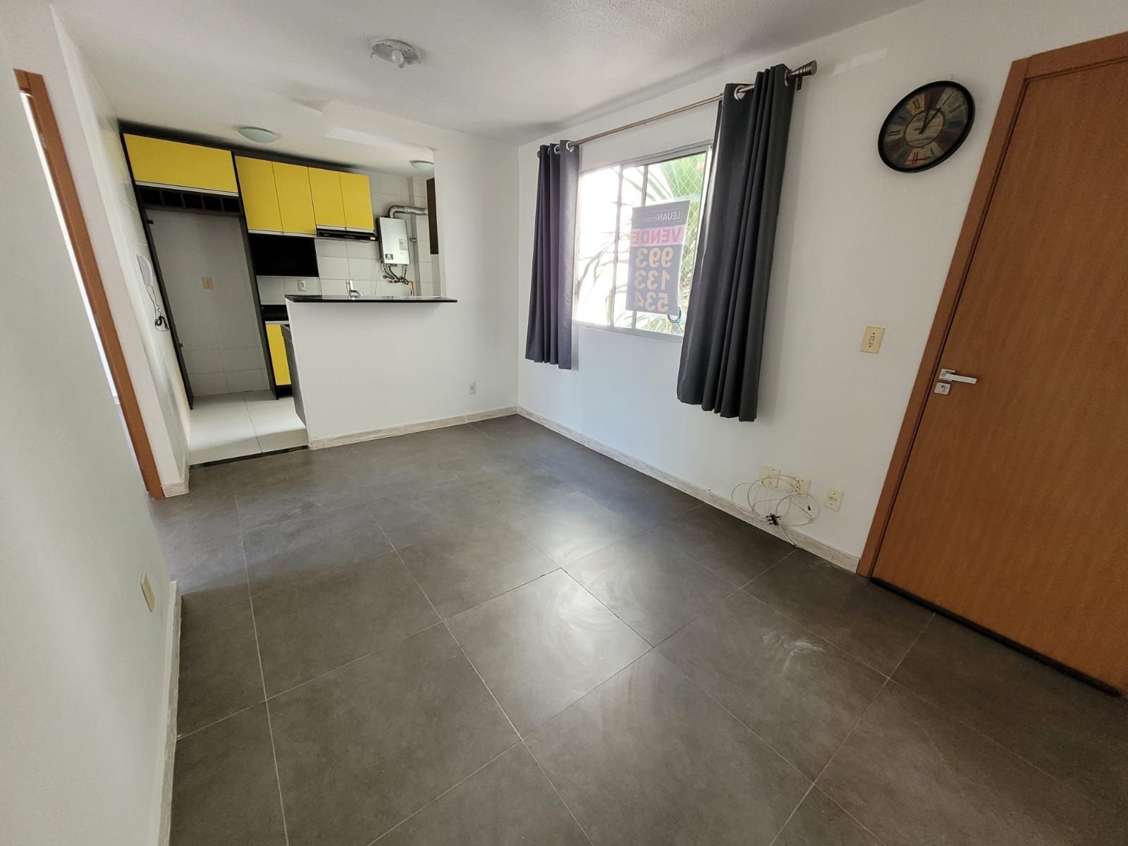 Apartamento à venda com 2 quartos, 42m² - Foto 2