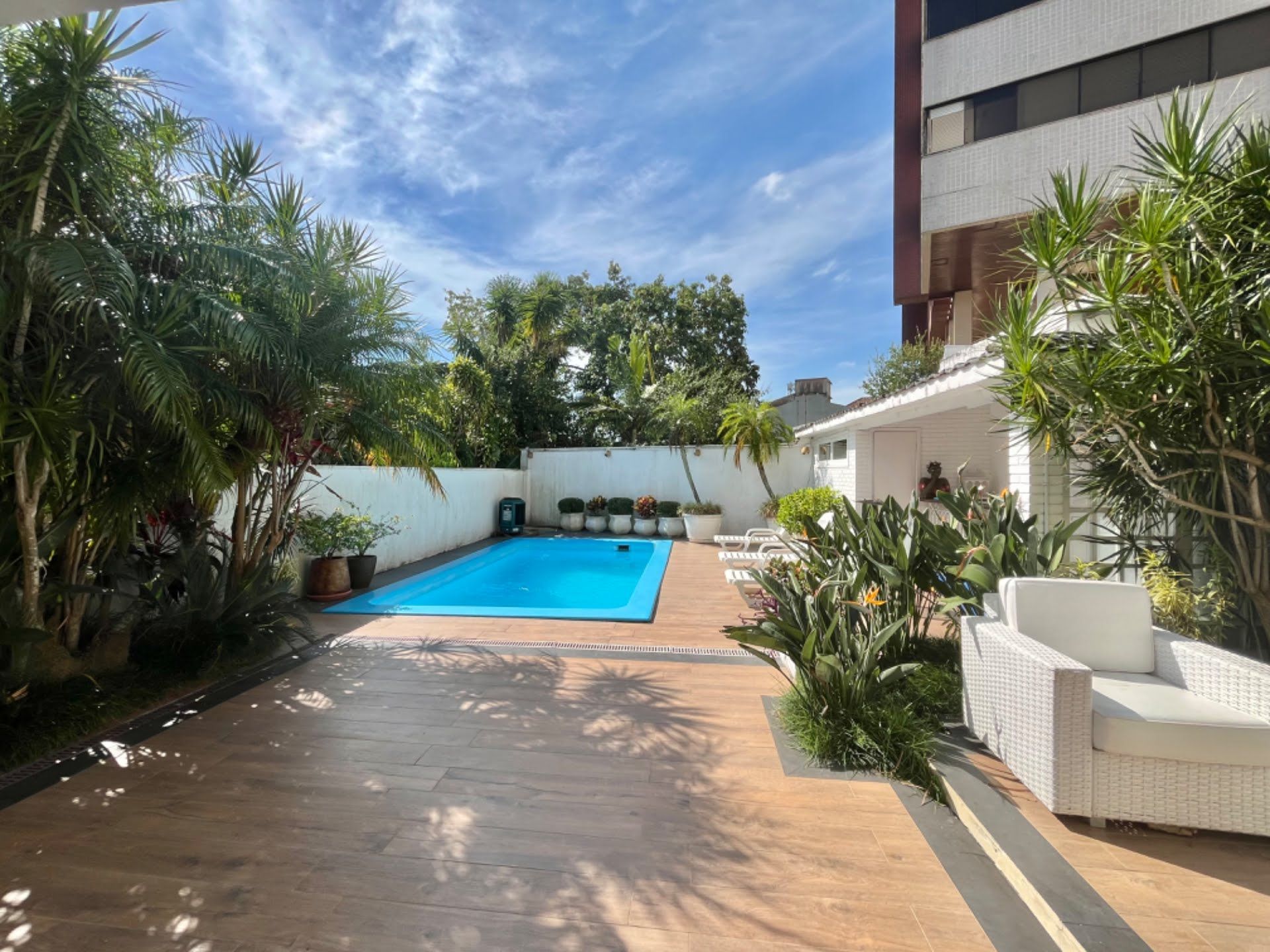Casa à venda com 3 quartos, 307m² - Foto 8