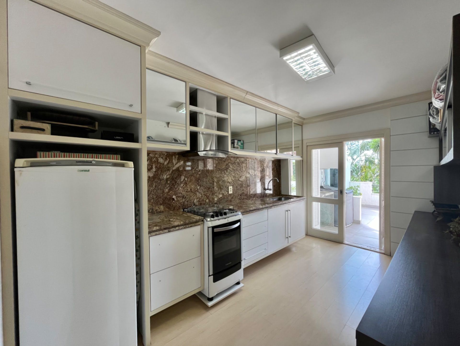 Casa à venda com 3 quartos, 307m² - Foto 18