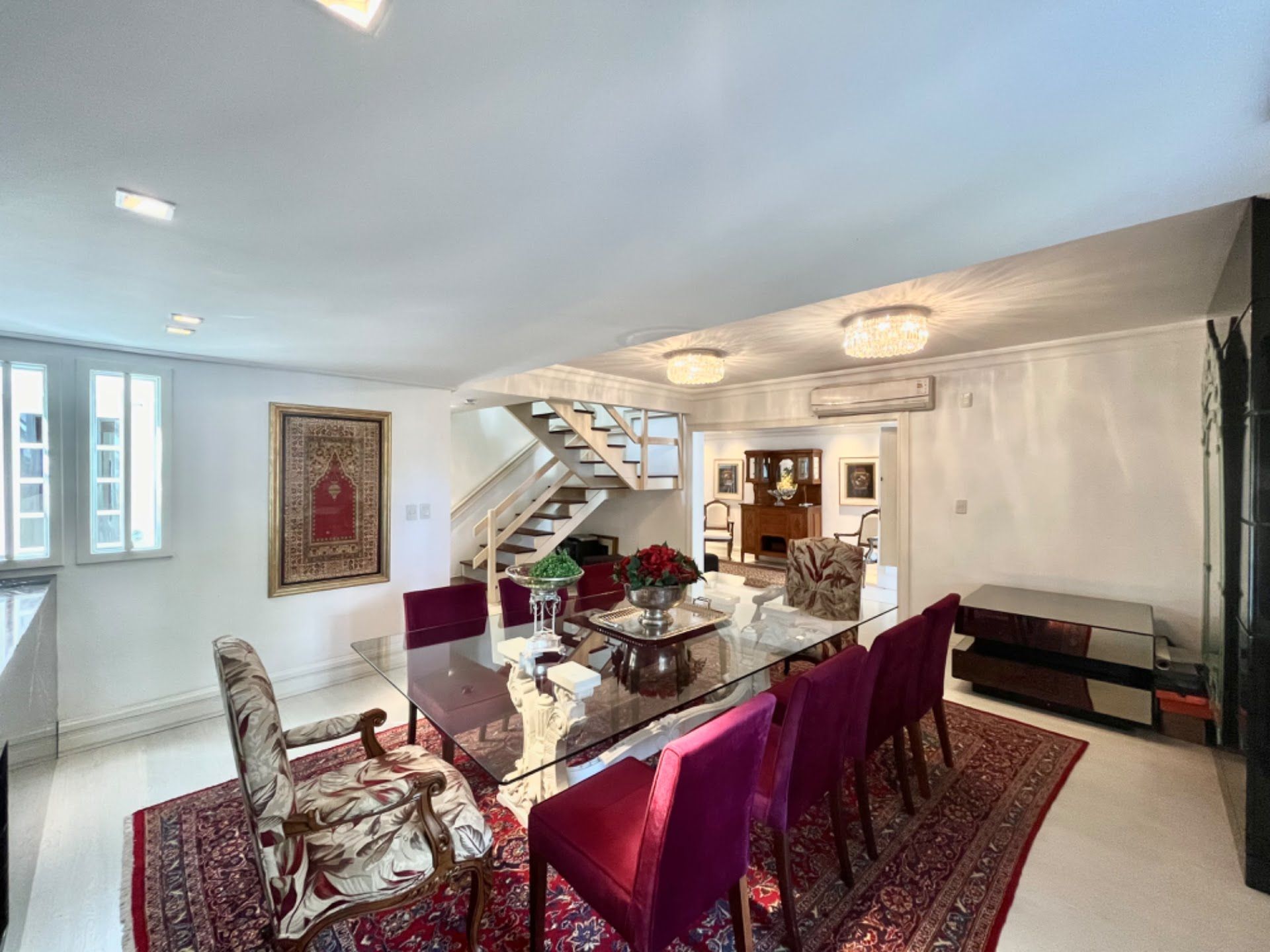 Casa à venda com 3 quartos, 307m² - Foto 5