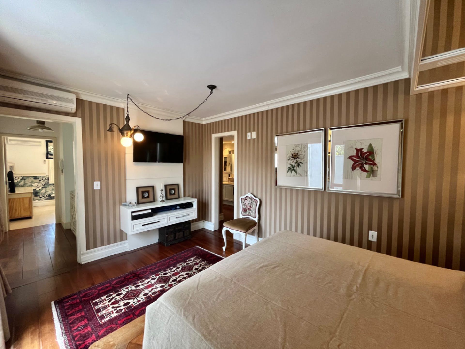 Casa à venda com 3 quartos, 307m² - Foto 24