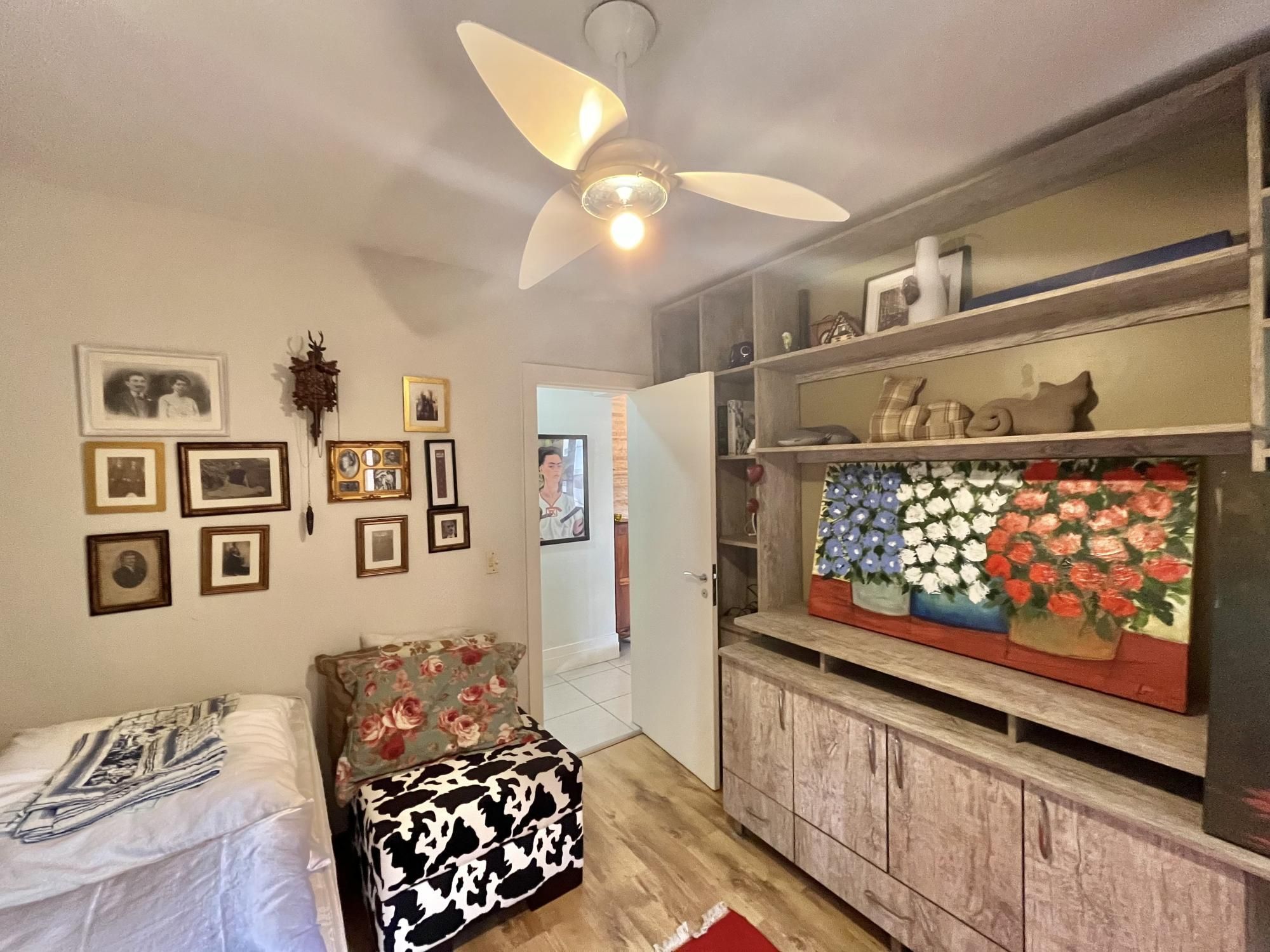 Apartamento à venda com 2 quartos, 70m² - Foto 14