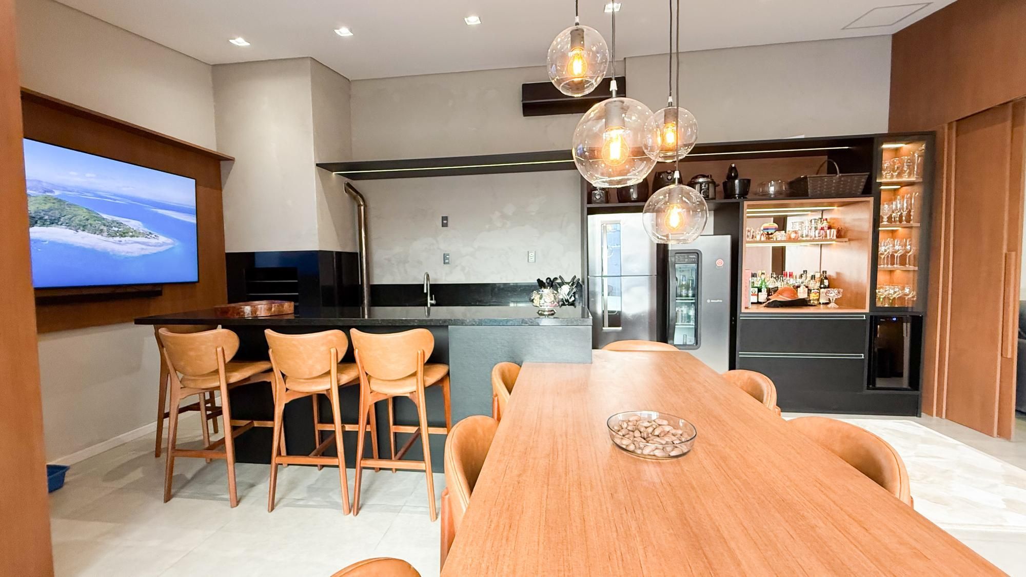 Casa Térrea | Reformada | Piscina| Espaço Gourmet | À Venda Jardim Lindóia — foto 2