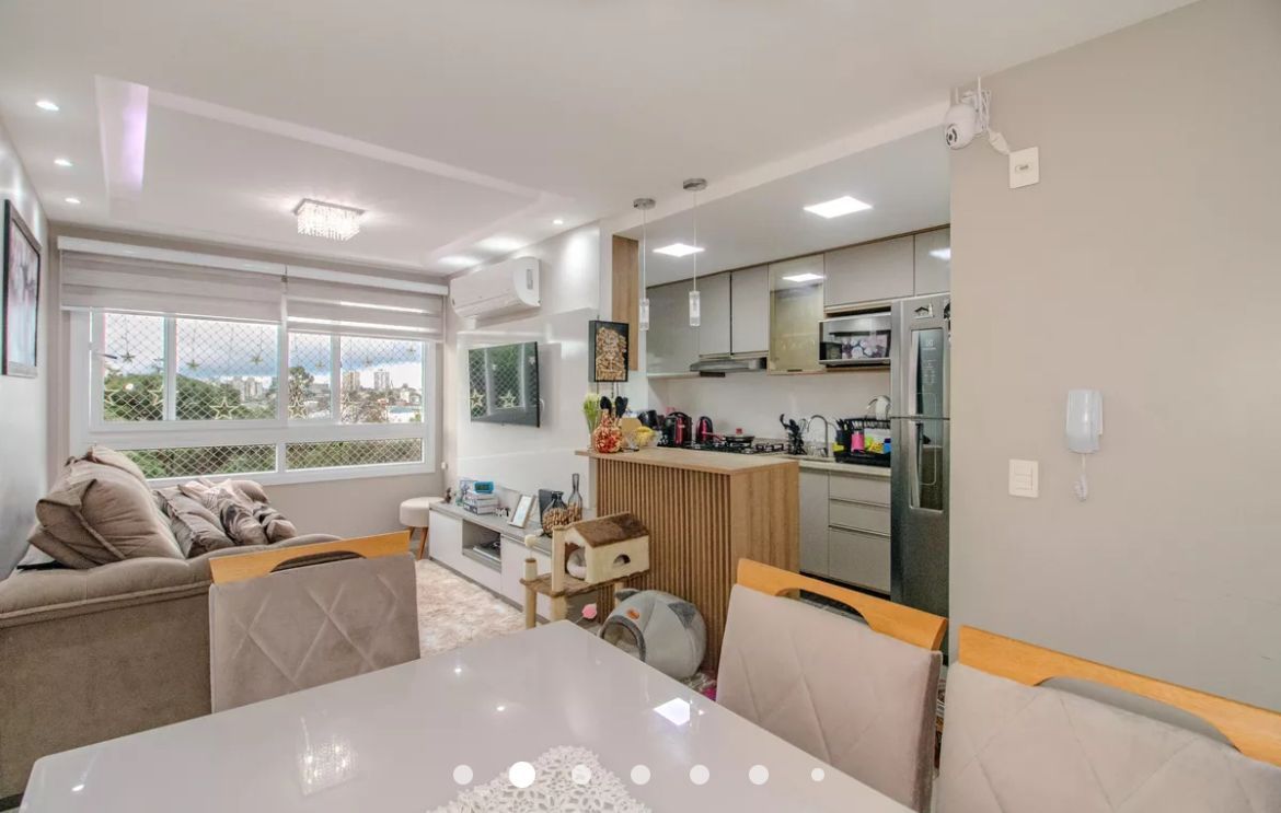 Apartamento, 2 dormitórios no bairro São Sebastião em Porto Alegre para Comprar