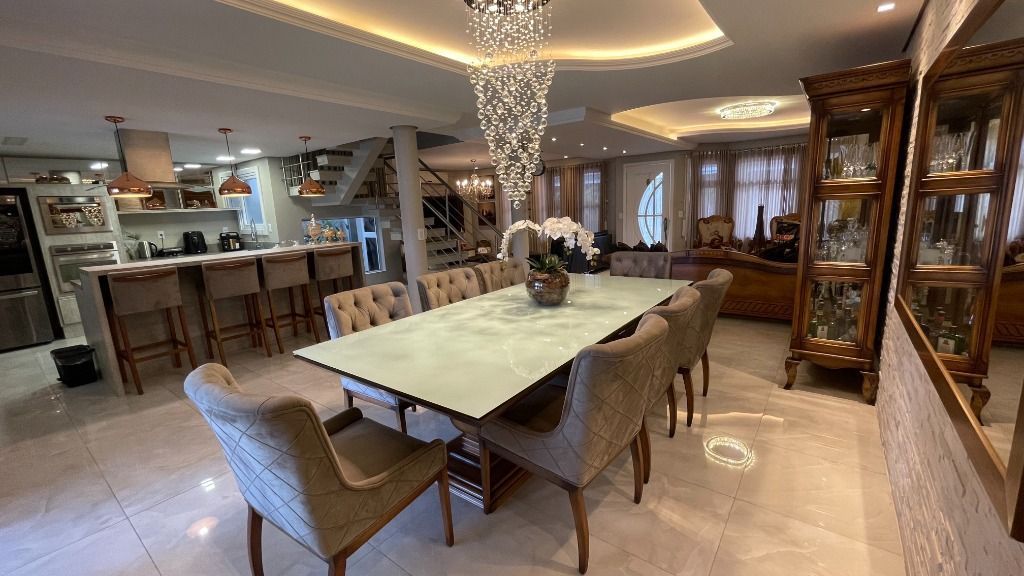 Excelente Residencia em condomínio fechado na Zona Norte de Porto Alegre