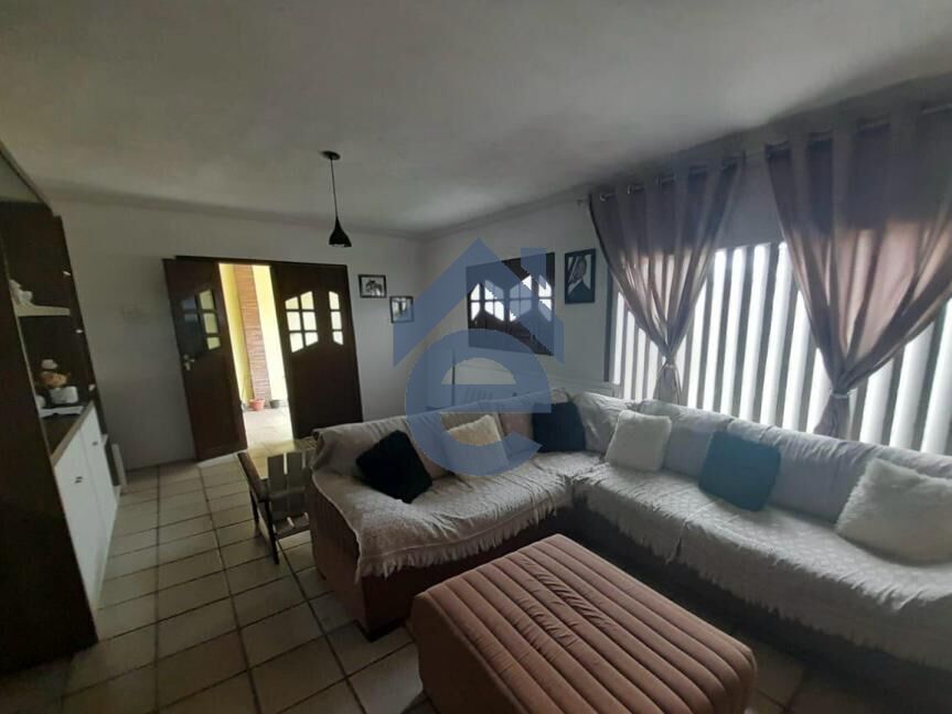 Casa, 5 quartos, 132 m² - Foto 1