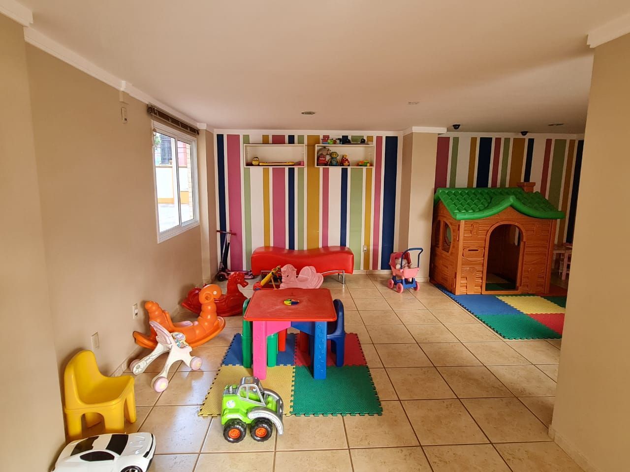 Apartamento à venda com 3 quartos, 136m² - Foto 25