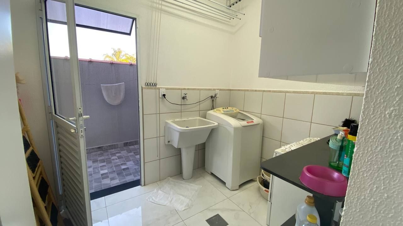 Casa de Condomínio à venda com 3 quartos, 195m² - Foto 27