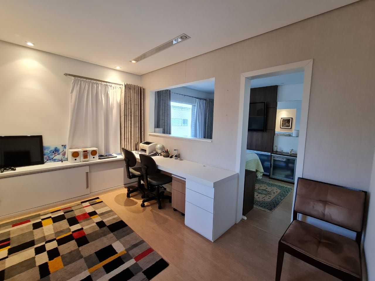 Apartamento à venda com 3 quartos, 136m² - Foto 9