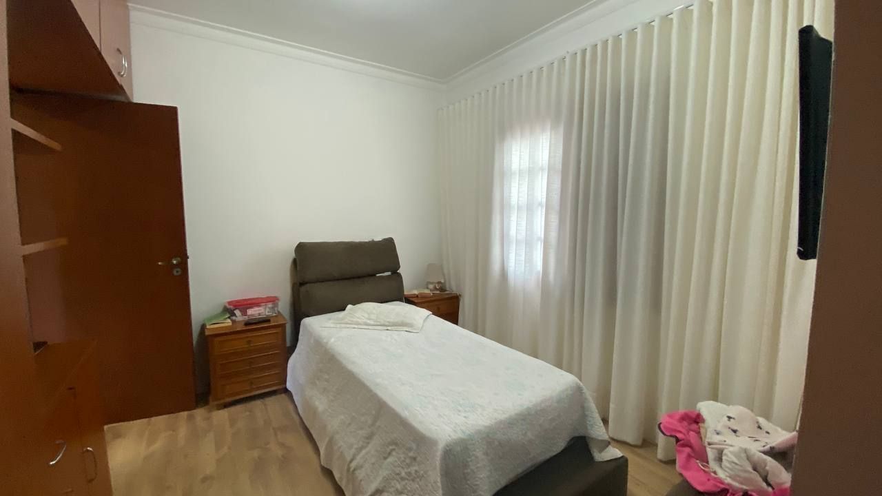 Casa de Condomínio à venda com 3 quartos, 195m² - Foto 17