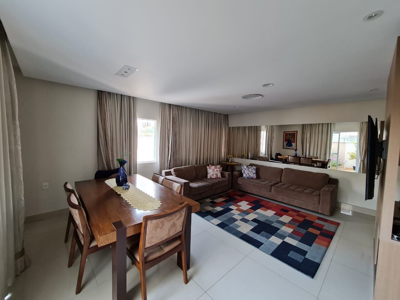 Apartamento à venda com 3 quartos, 136m² - Foto 1