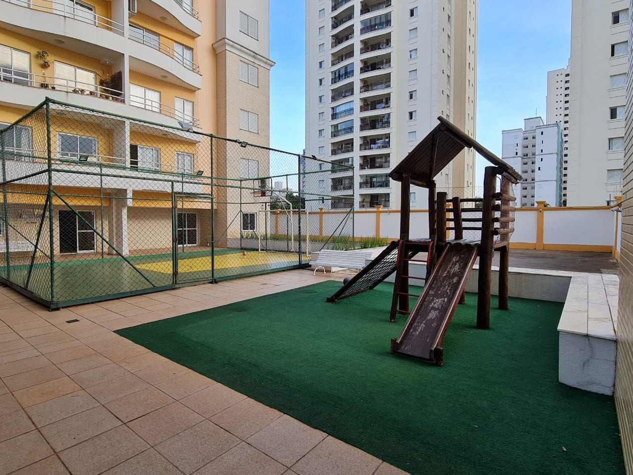 Apartamento à venda com 3 quartos, 136m² - Foto 28