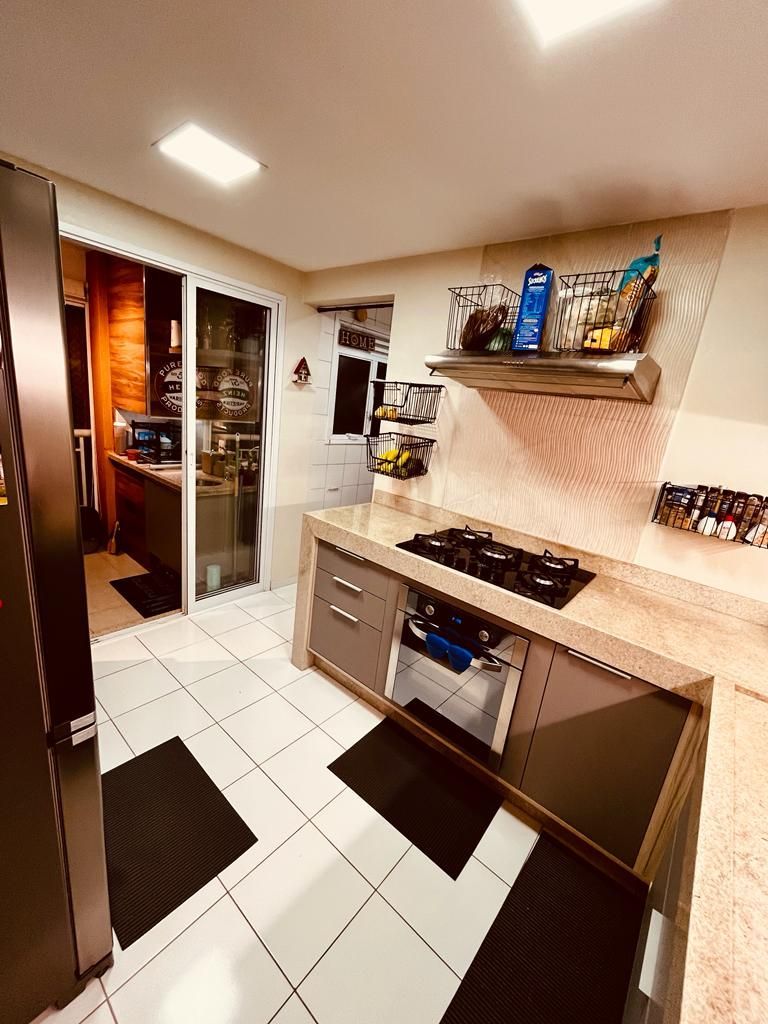 Apartamento à venda com 3 quartos, 108m² - Foto 9