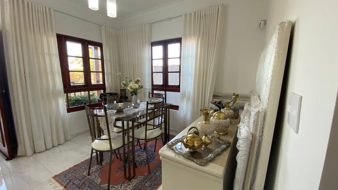 Casa de Condomínio à venda com 3 quartos, 195m² - Foto 11