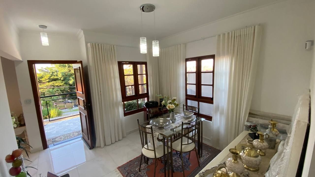 Casa de Condomínio à venda com 3 quartos, 195m² - Foto 12