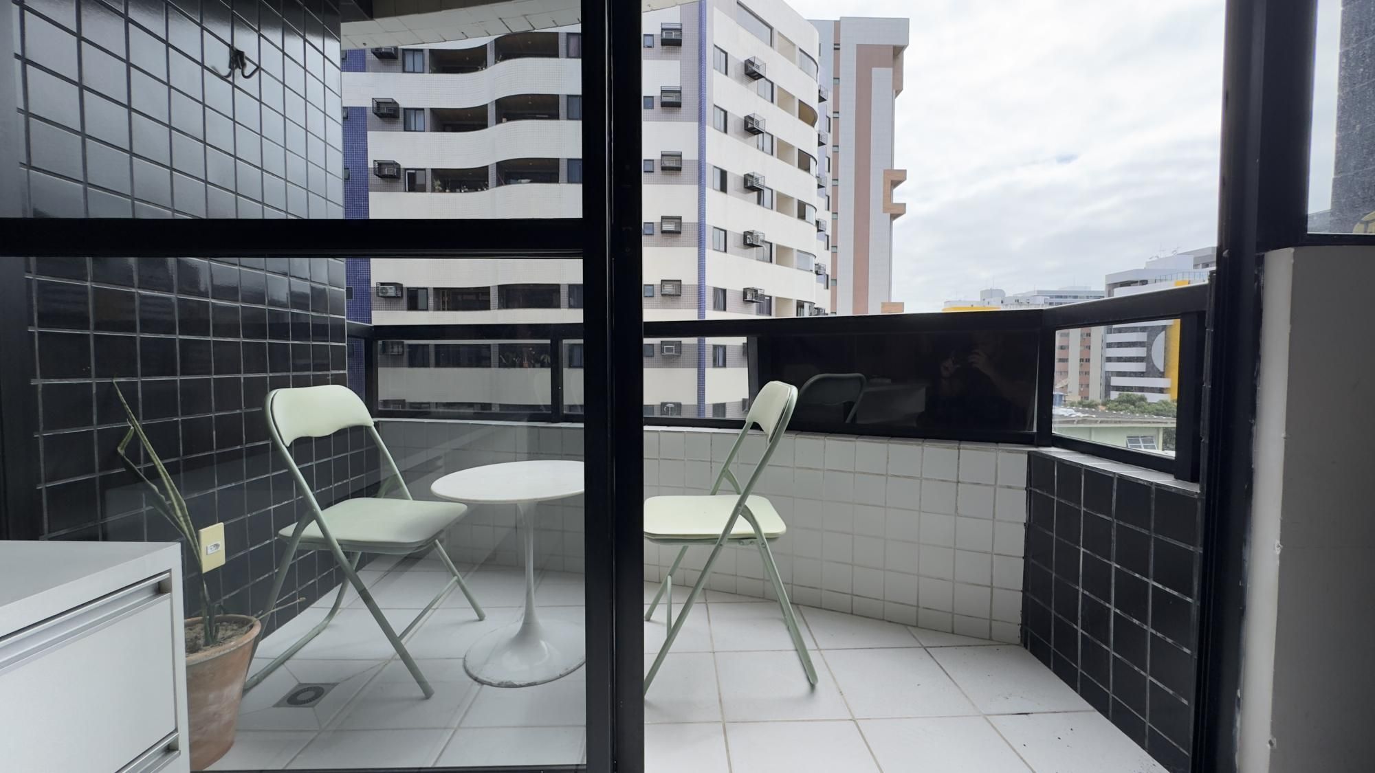 Apartamento à venda com 3 quartos, 87m² - Foto 3