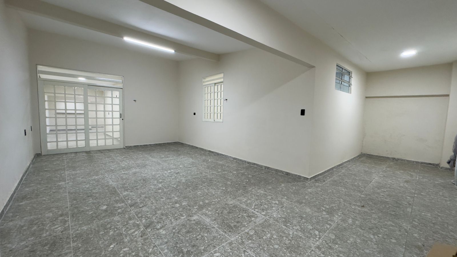 Casa à venda com 4 quartos, 160m² - Foto 5