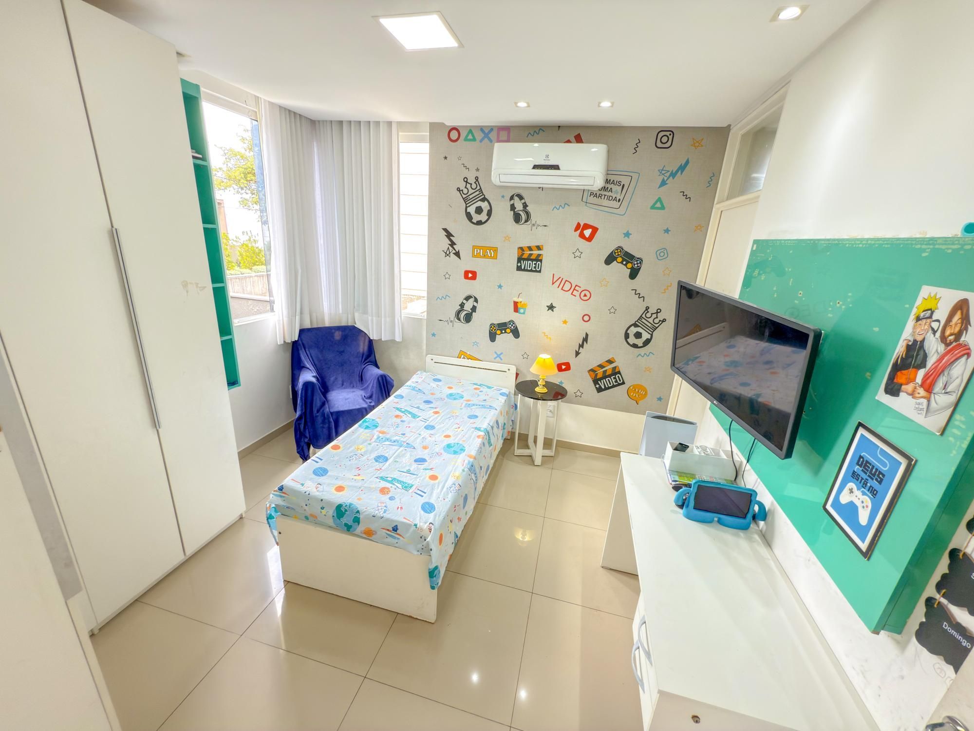 Casa de Condomínio à venda com 5 quartos, 317m² - Foto 32