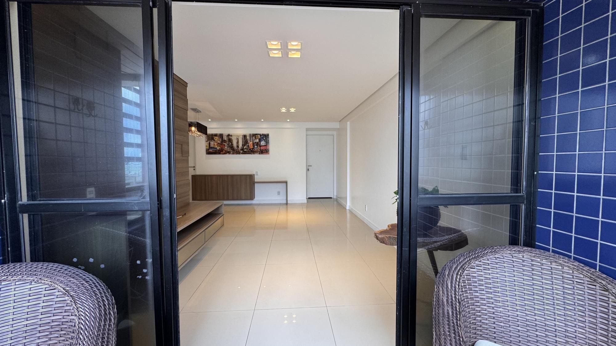 Apartamento à venda com 3 quartos, 105m² - Foto 4