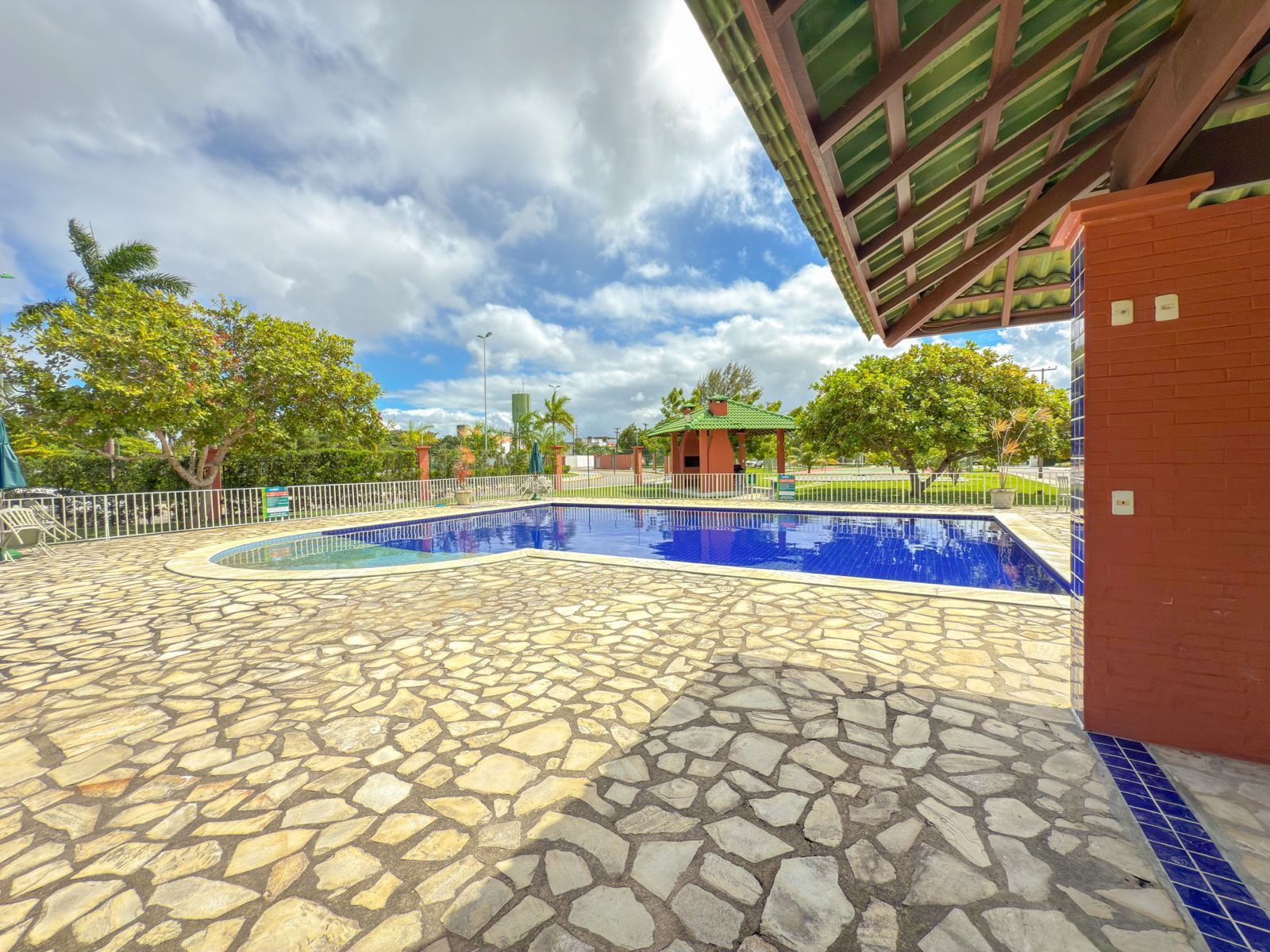 Casa de Condomínio à venda com 5 quartos, 317m² - Foto 49