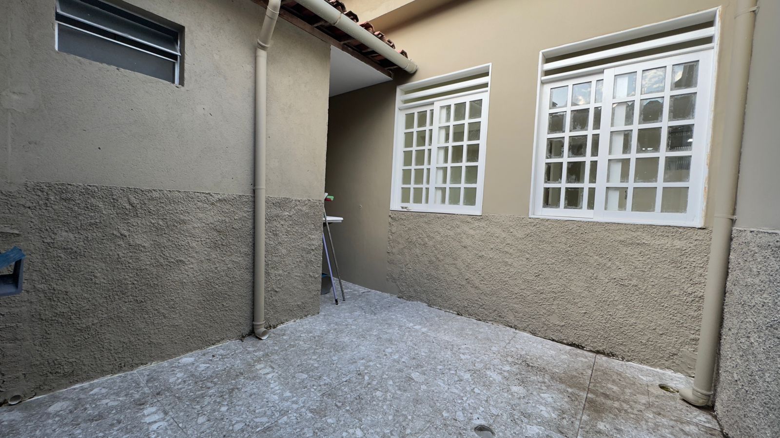 Casa à venda com 4 quartos, 160m² - Foto 12