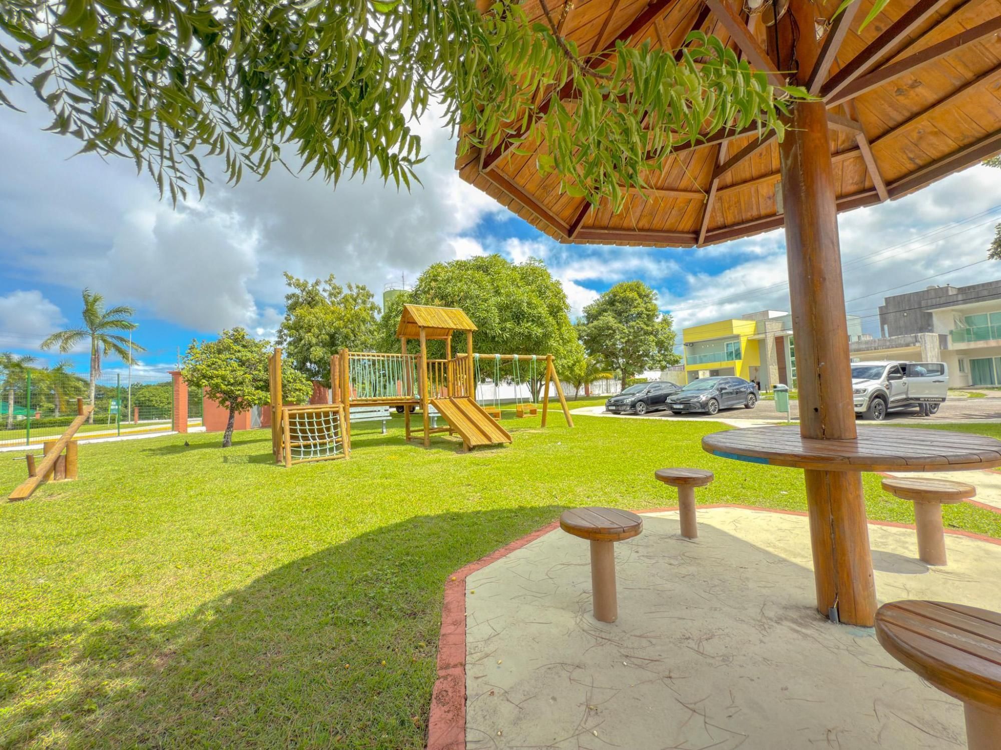 Casa de Condomínio à venda com 5 quartos, 317m² - Foto 47
