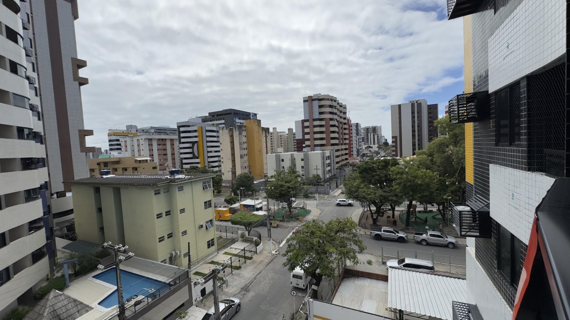 Apartamento à venda com 3 quartos, 87m² - Foto 4