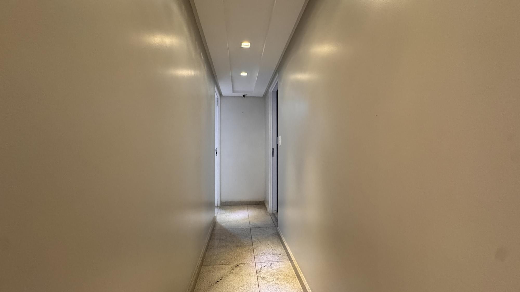 Apartamento à venda com 4 quartos, 194m² - Foto 12