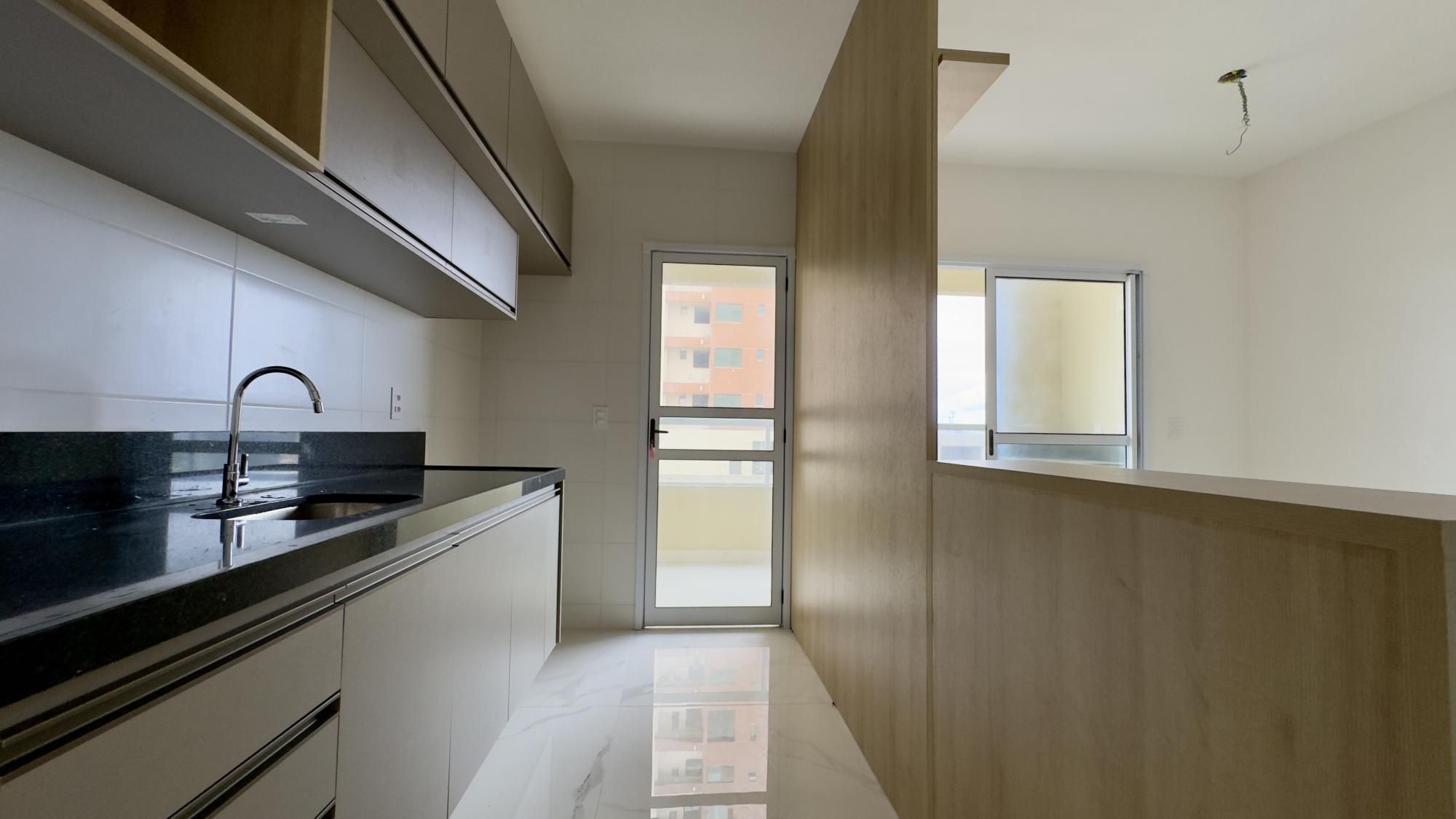 Apartamento à venda com 2 quartos, 63m² - Foto 7