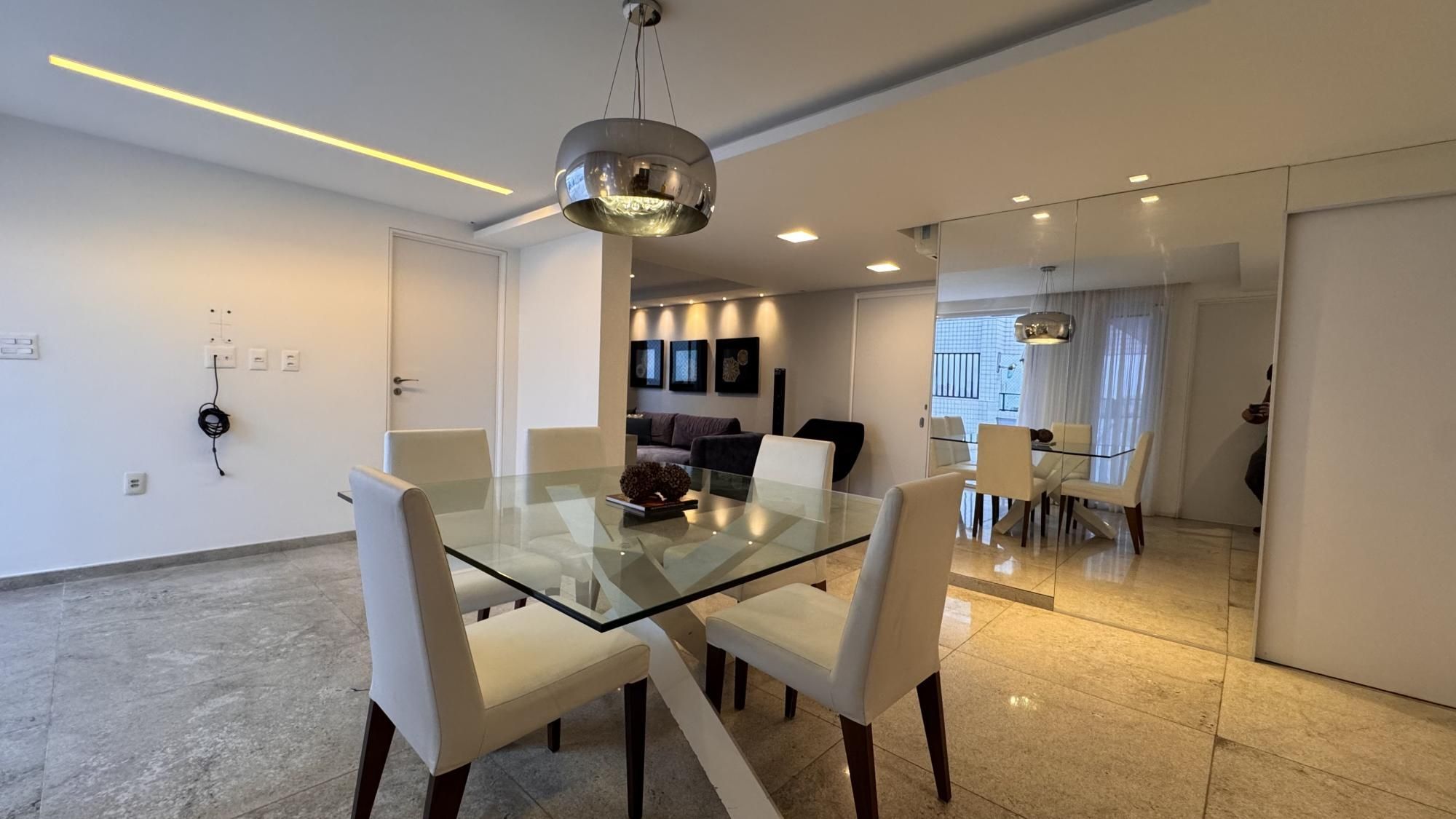 Apartamento à venda com 4 quartos, 194m² - Foto 6