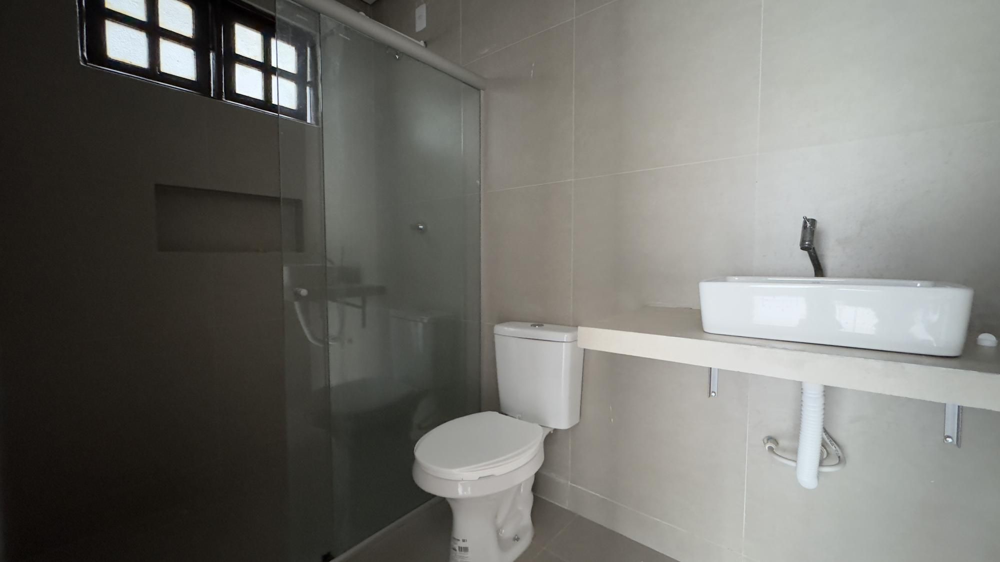 Casa à venda com 6 quartos, 278m² - Foto 9