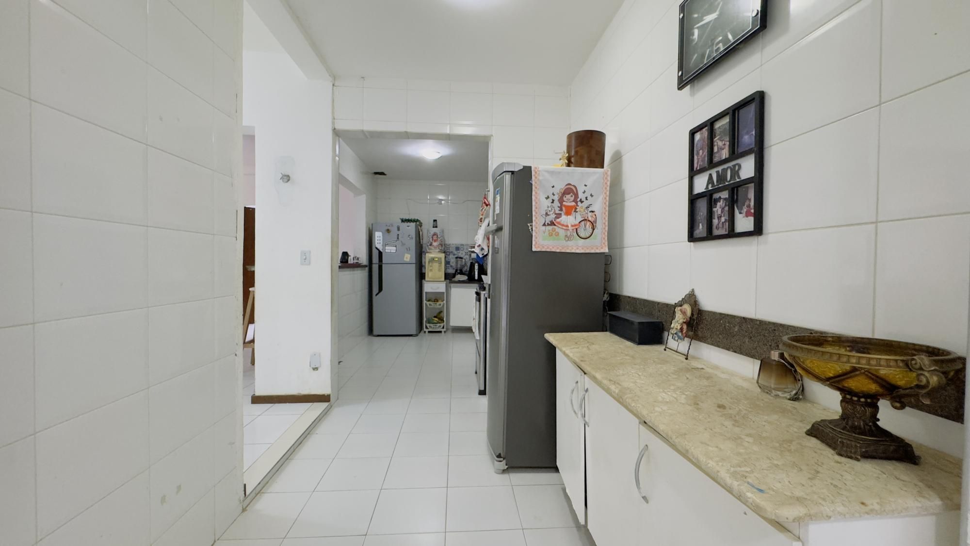 Casa à venda com 5 quartos, 307m² - Foto 21