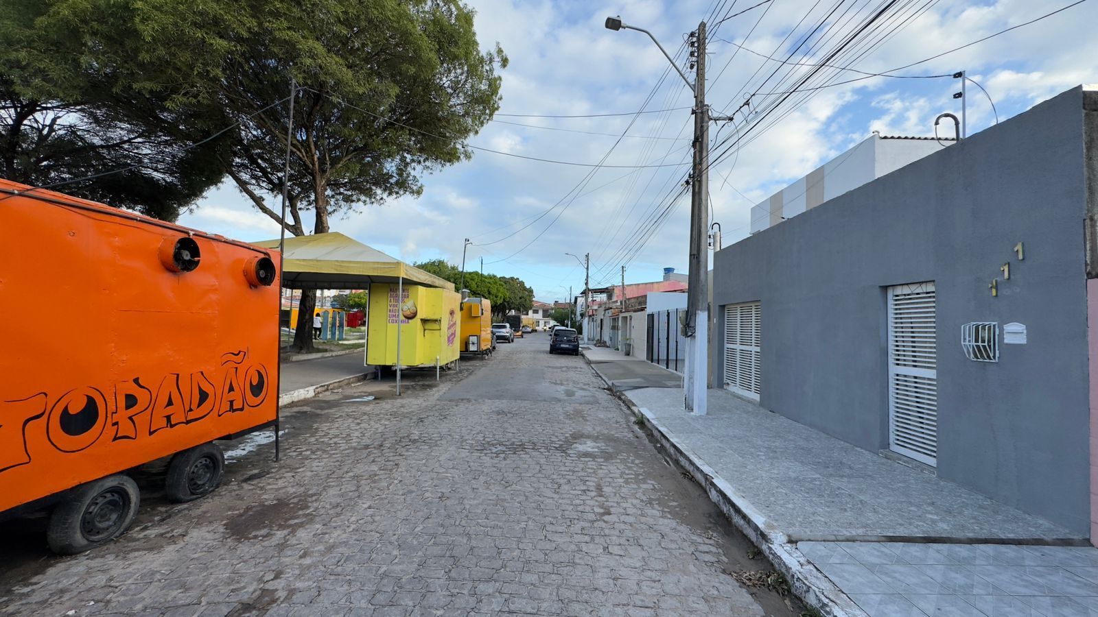 Casa à venda com 4 quartos, 160m² - Foto 3
