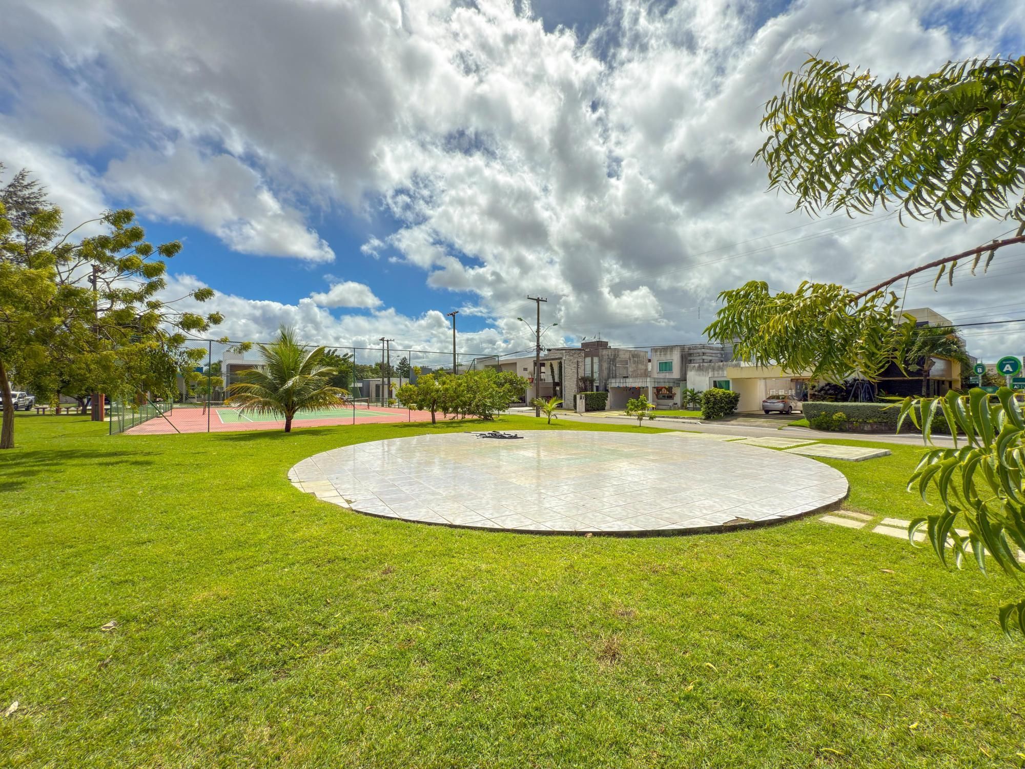Casa de Condomínio à venda com 5 quartos, 317m² - Foto 65