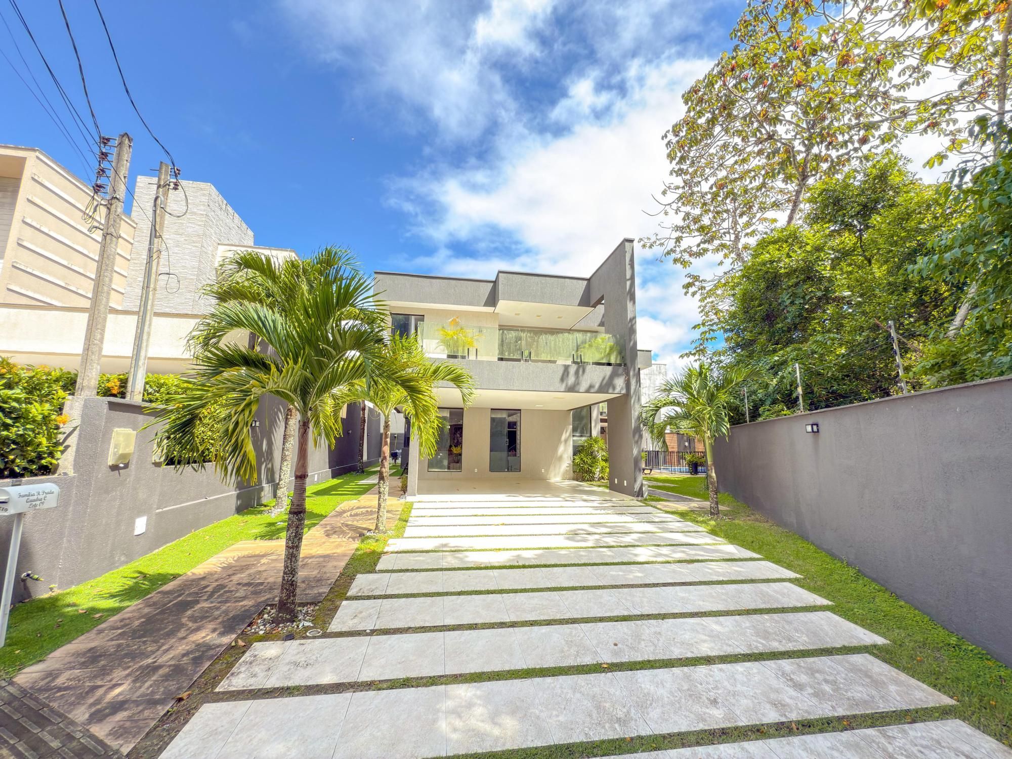 Casa de Condomínio à venda com 5 quartos, 317m² - Foto 1