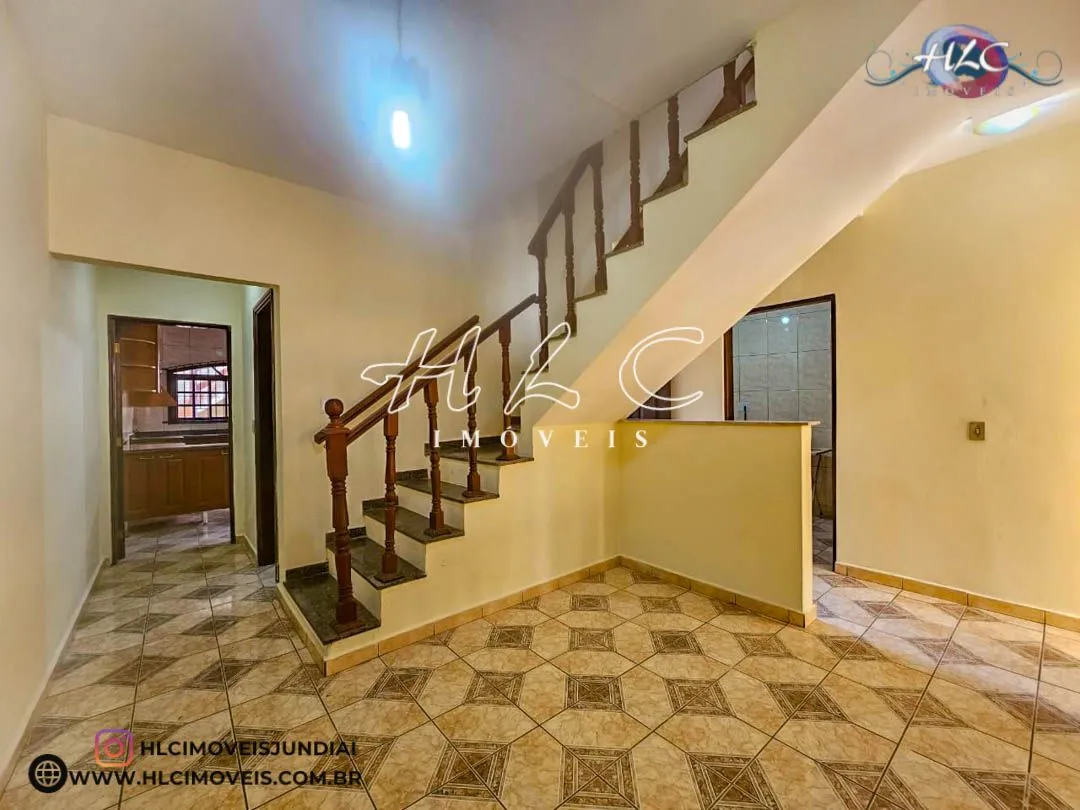 Casa com 4 Dormitórios para alugar, 220 m² por R$ 4.300,00 Casa com 4 Dormitórios para alugar, 220 m² por R$ 4.300,00