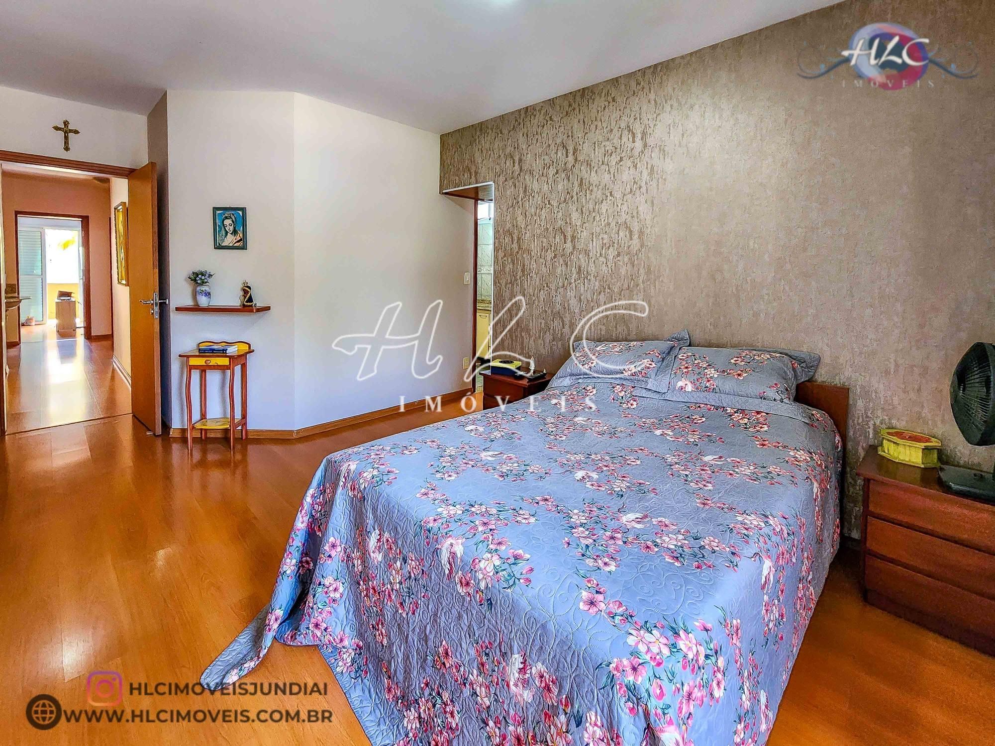 Casa à Venda 4 Quartos Jardim Santa Teresa Jundiaí Pé-Direito Duplo