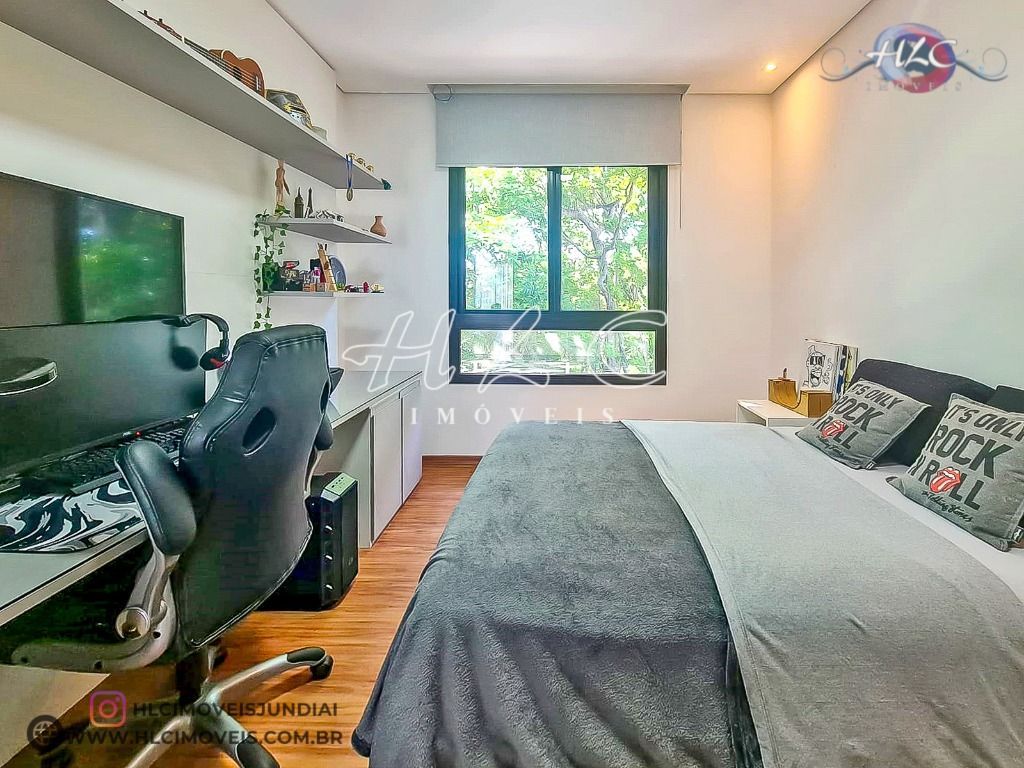Linda residência com vista para a mata à venda no condomínio Terras de Santa Ter
