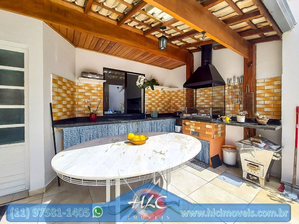 Casa com piscina a venda no condomínio villagio di siena, ja